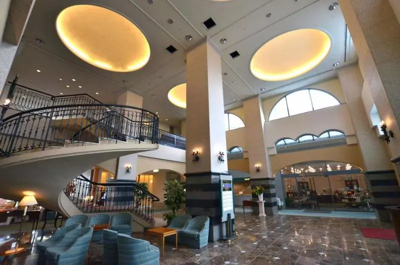 בית מלון כפרי Nagasaki International