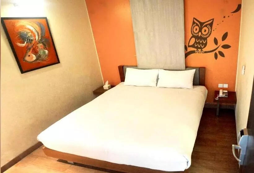 World Hotel Jakarta Bandengan