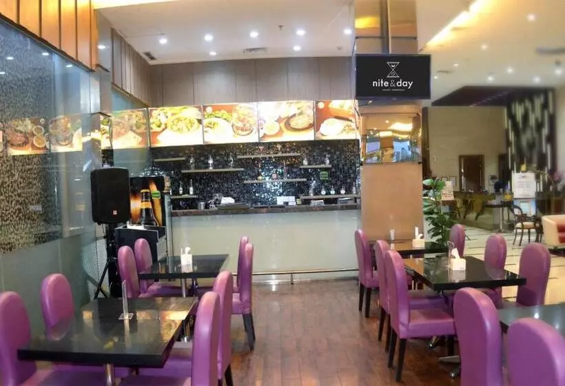 World Hotel Jakarta Bandengan