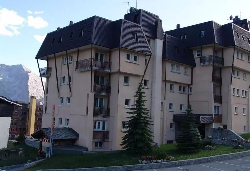 בית מלון כפרי Olimpic