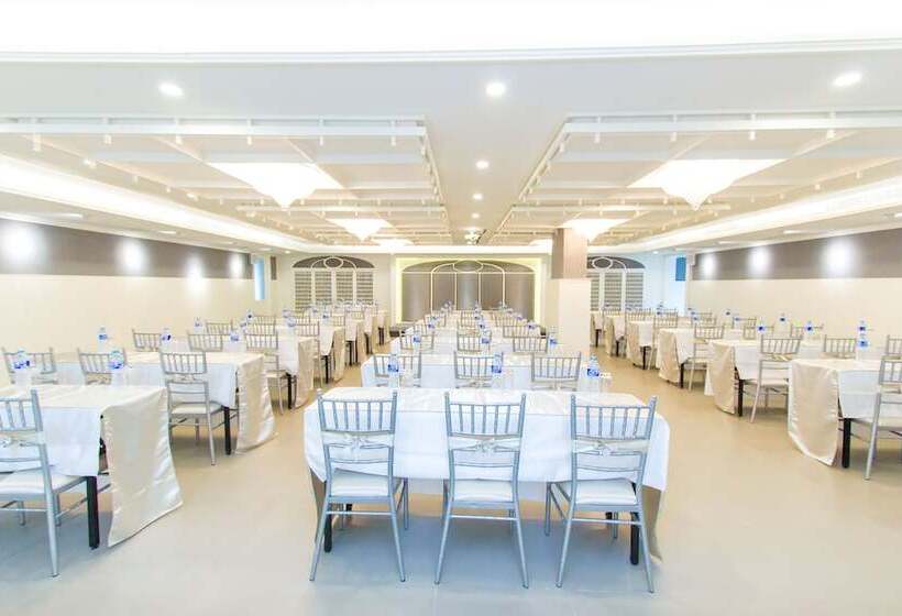 Sugar Marina Hotel  Aviator  Phuket Airport   Sha Extra Plus