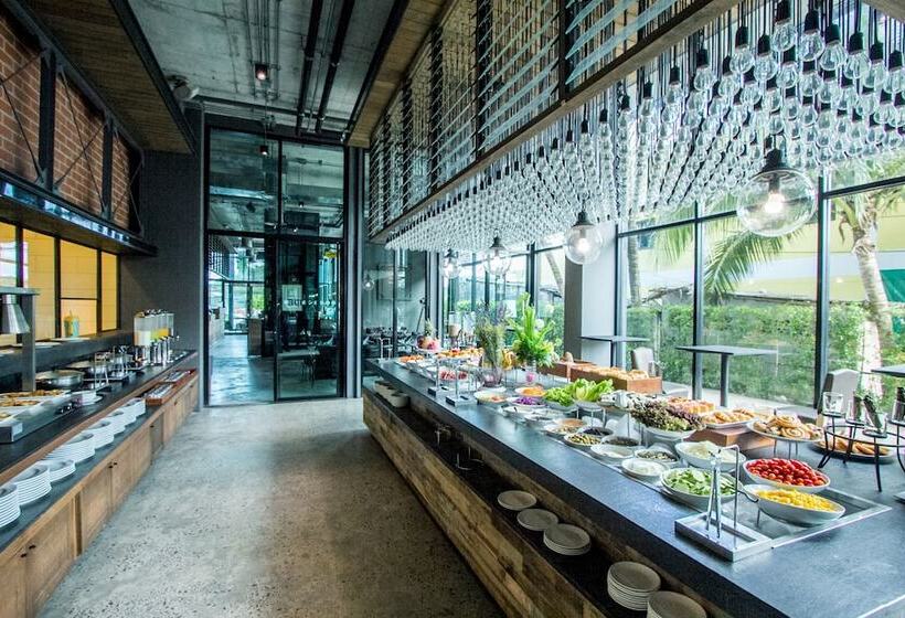 Sugar Marina Hotel  Aviator  Phuket Airport   Sha Extra Plus