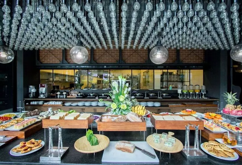 Sugar Marina Hotel Aviator Phuket Airport Sha Extra Plus