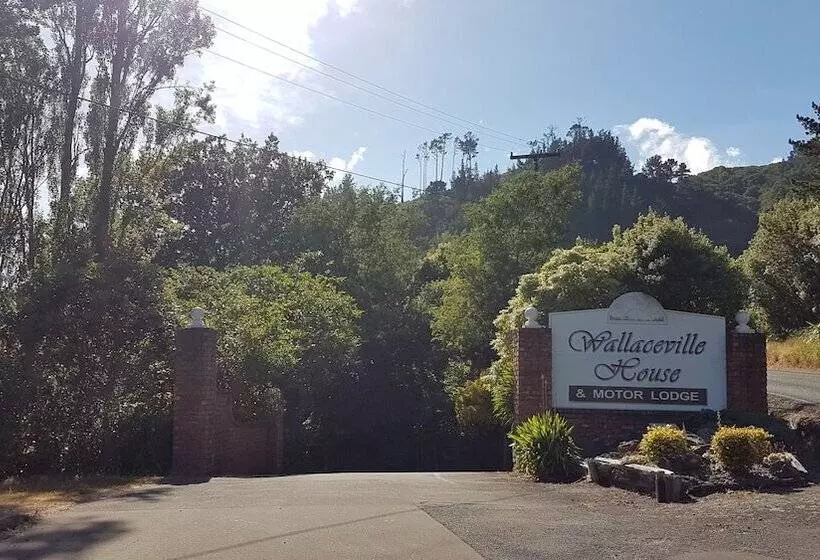 Отель Wallaceville Motor Lodge