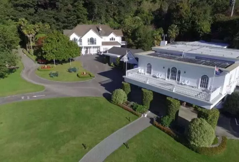 Отель Wallaceville Motor Lodge