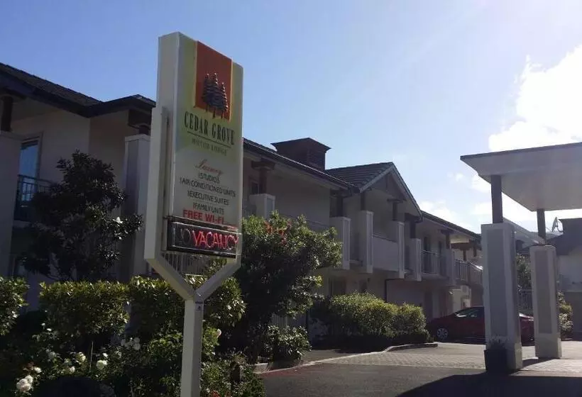 Motelli Cedar Grove Motor Lodge