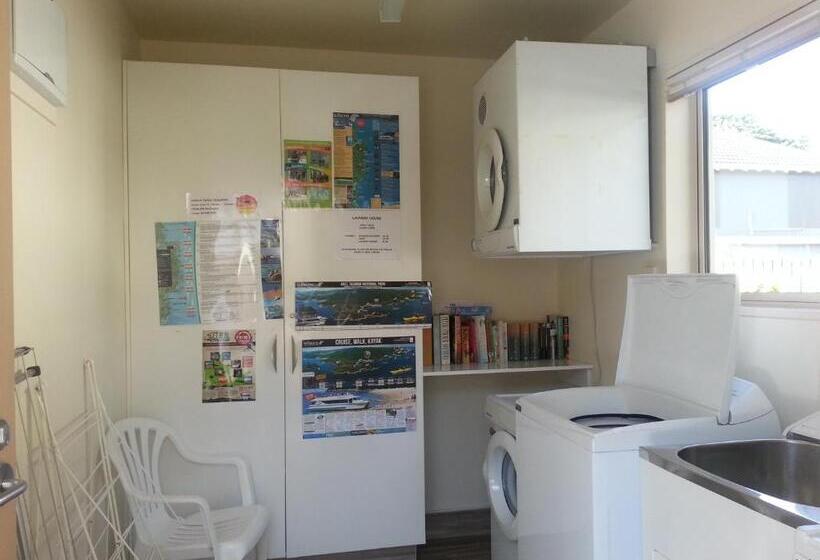 Motel Cedar Grove Motor Lodge