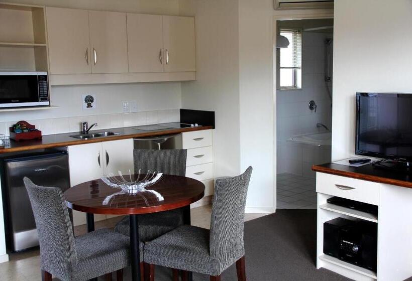 Motel Cedar Grove Motor Lodge