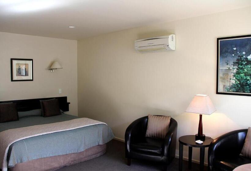 Motel Cedar Grove Motor Lodge