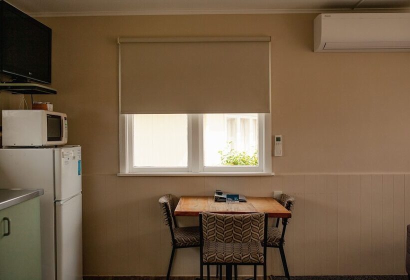 מוטל Taupo Top 10 Holiday Park