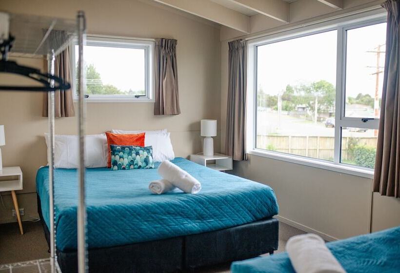 מוטל Taupo Top 10 Holiday Park