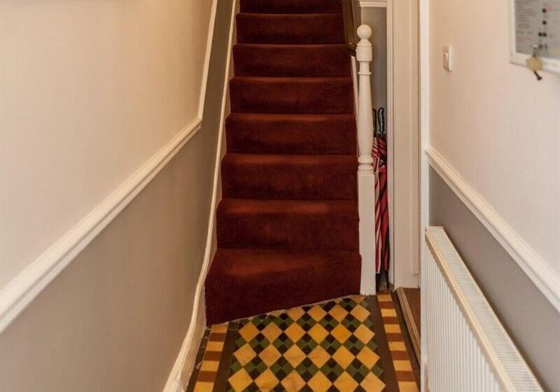 펜션 Grosvenor Place Guest House