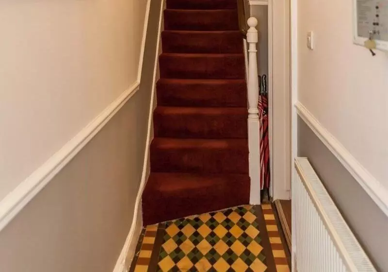 Pensão Grosvenor Place Guest House