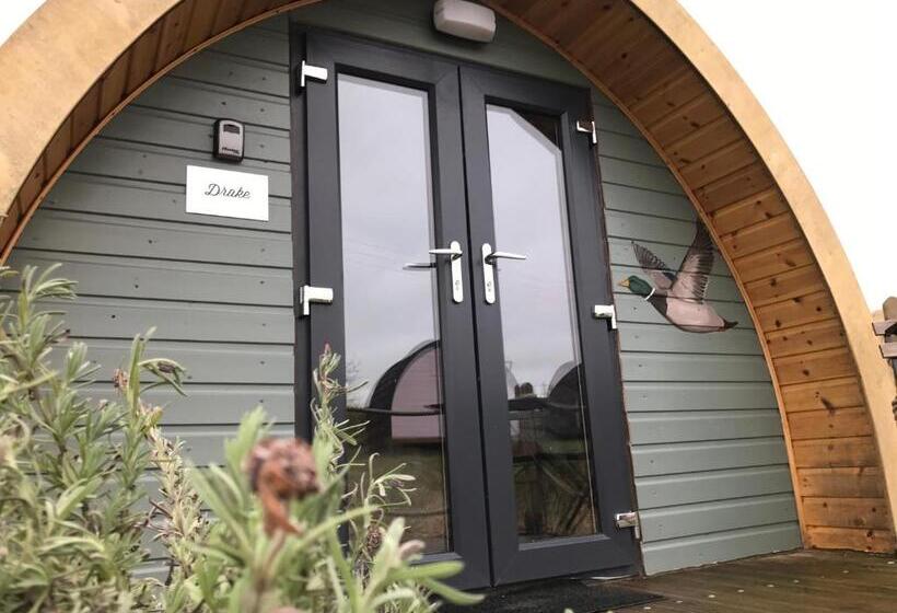 膳宿费 Rossendale Holiday Cottages & Spa