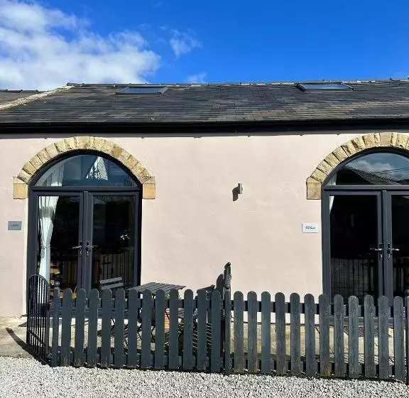 膳宿费 Rossendale Holiday Cottages & Spa