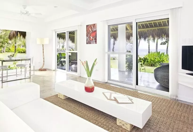 리조트 Salaya Beach Houses