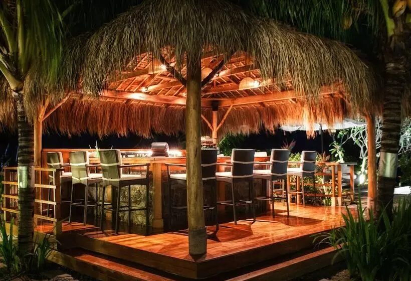 리조트 Salaya Beach Houses