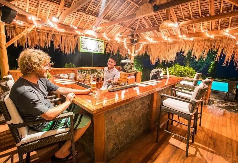 리조트 Salaya Beach Houses