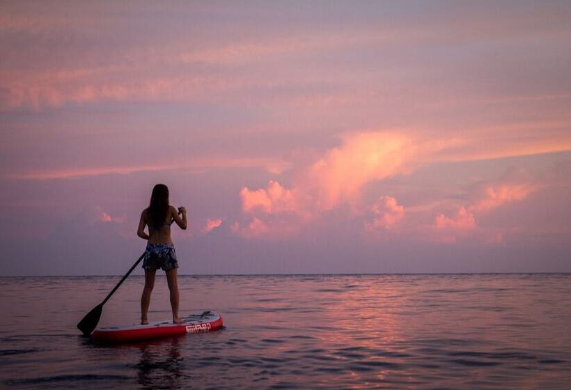 リゾートホテル Salaya Beach Houses