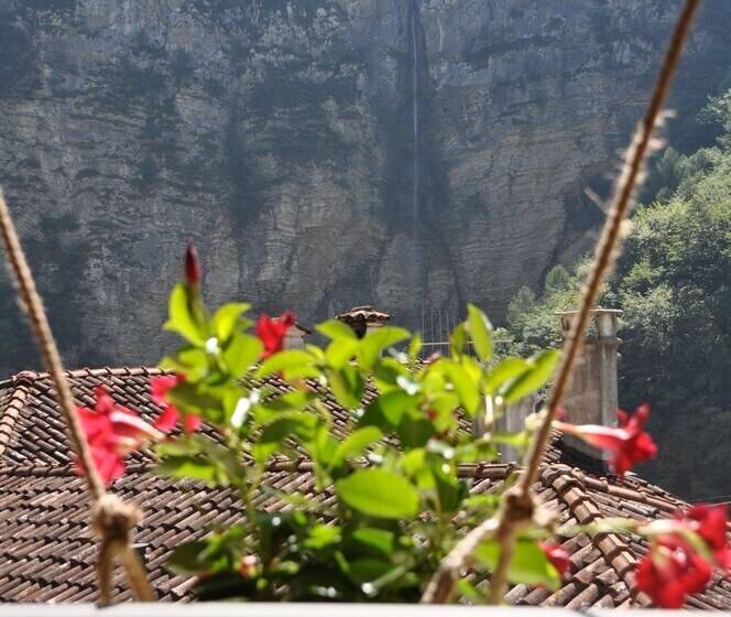 Hostel Armonia & Community Museum