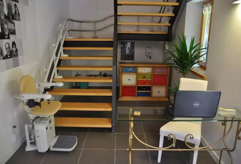 Hostel Armonia & Community Museum