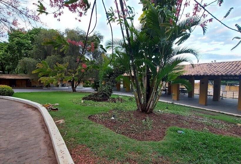 ホテル Cepel Suites