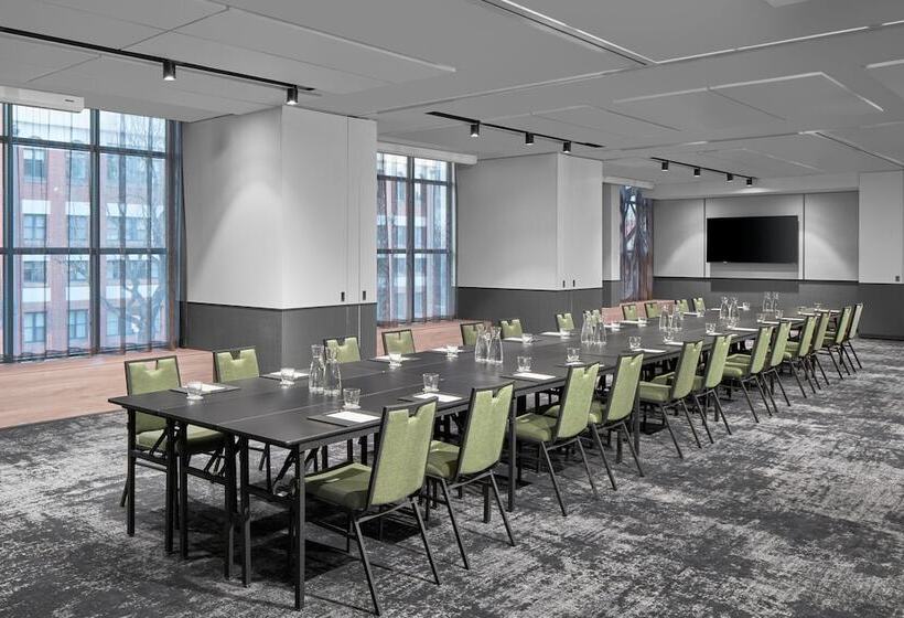 酒店 Courtyard By Marriott Melbourne Flagstaff Gardens