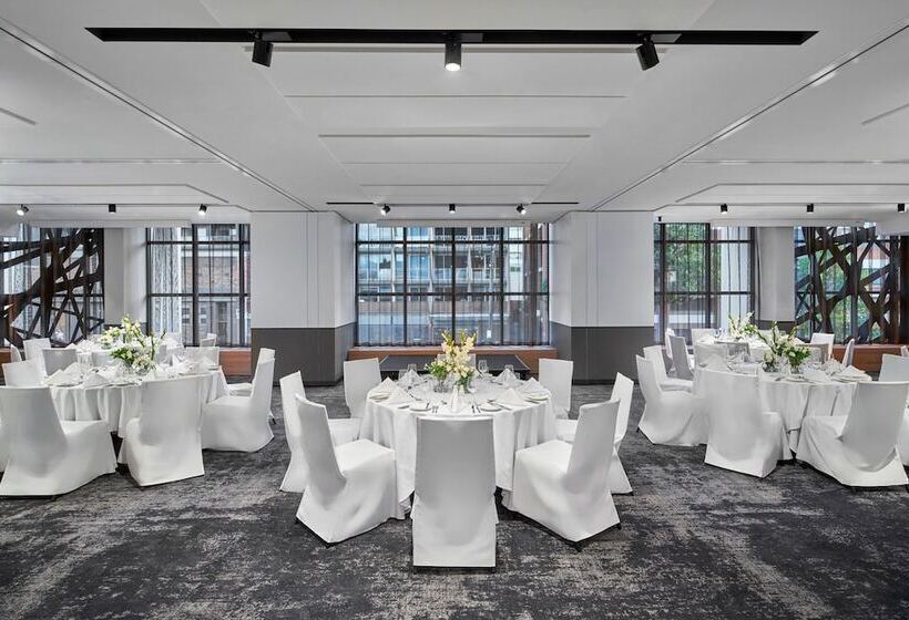 酒店 Courtyard By Marriott Melbourne Flagstaff Gardens