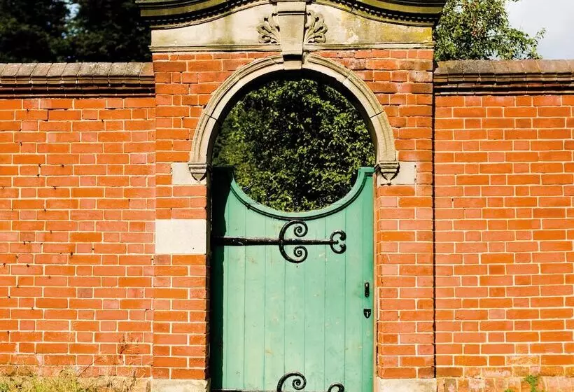 Hotelli Hampton Manor