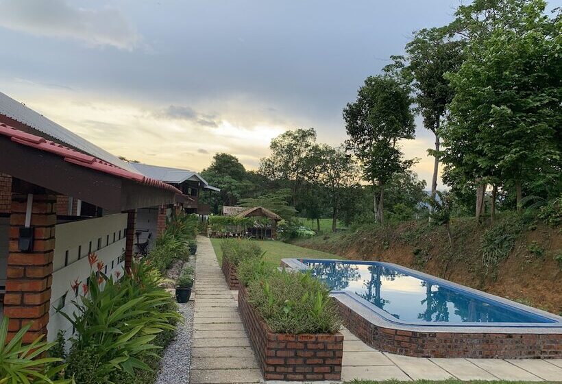 בית מלון כפרי Hujung Kampung