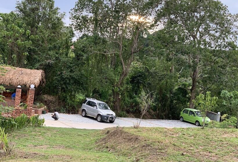 בית מלון כפרי Hujung Kampung