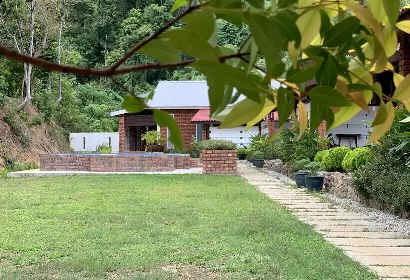 Hotelli Hujung Kampung