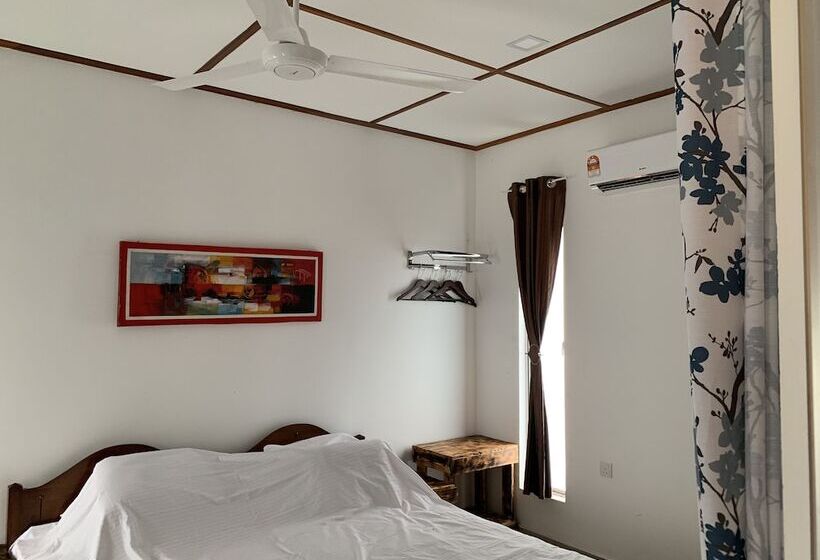 בית מלון כפרי Hujung Kampung