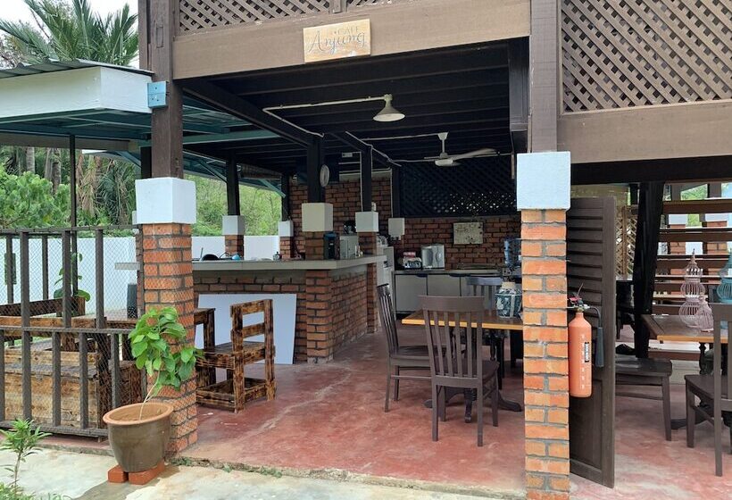 בית מלון כפרי Hujung Kampung