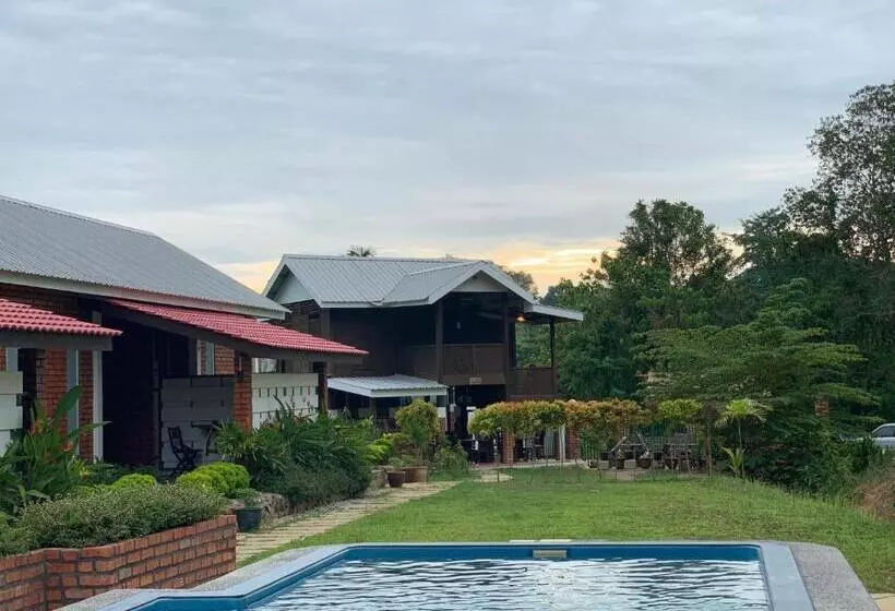 Hotelli Hujung Kampung