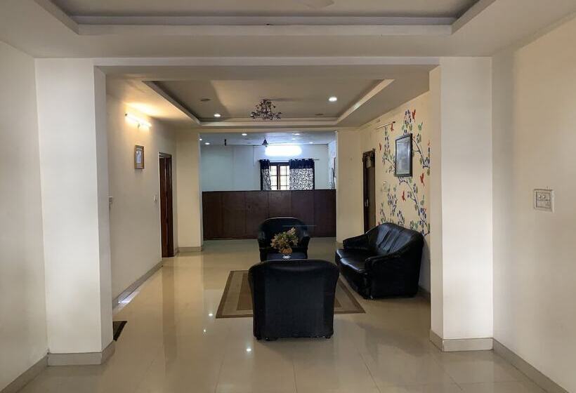 Отель Kp Suites