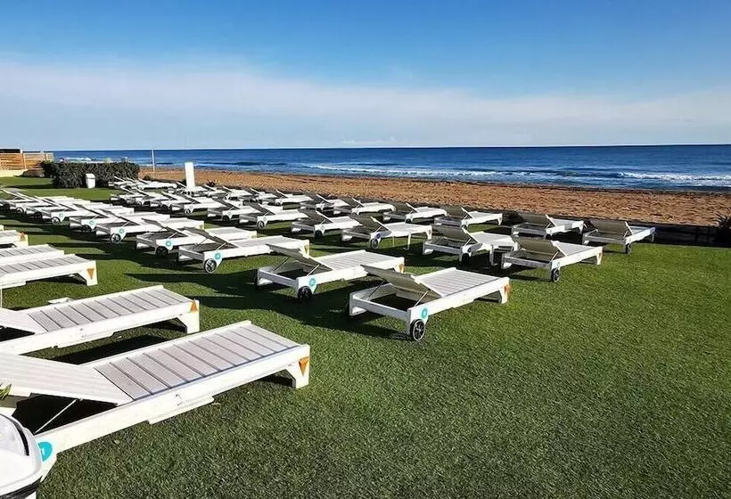 Hotelli Playa Grande By Tropical