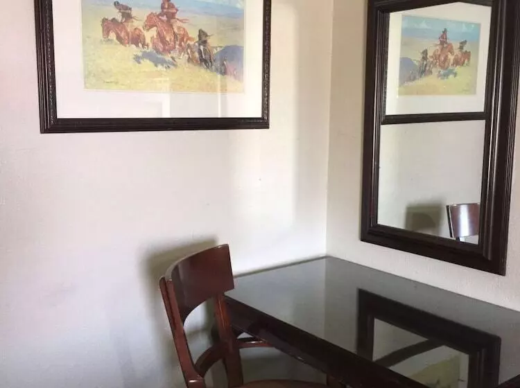 Motelli Great Western Inn & Suites