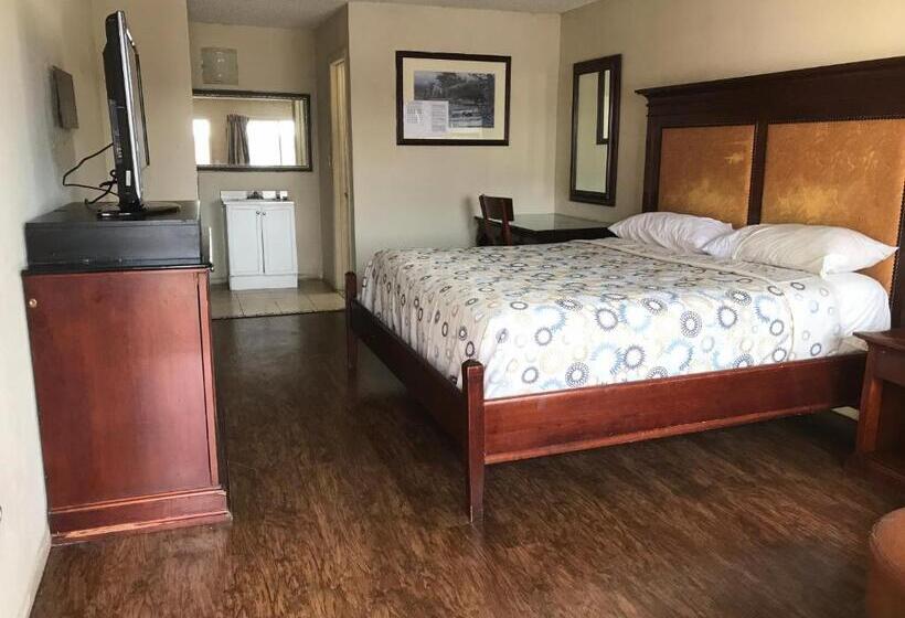 فندق على الطريق Great Western Inn & Suites