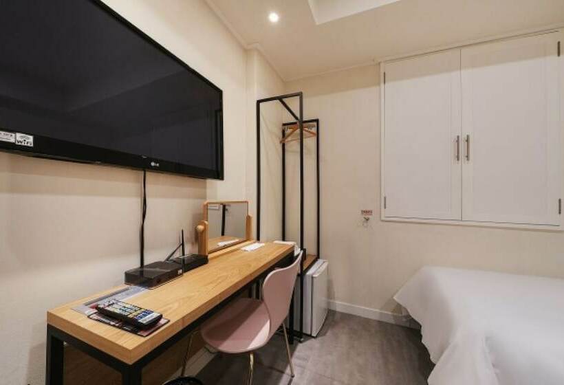 汽车旅馆  Jamsil Hao