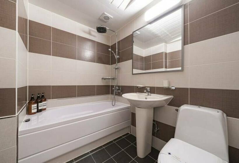 汽车旅馆  Jamsil Hao