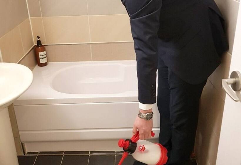 汽车旅馆  Jamsil Hao