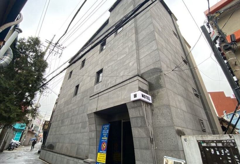 Motel Mia Mong