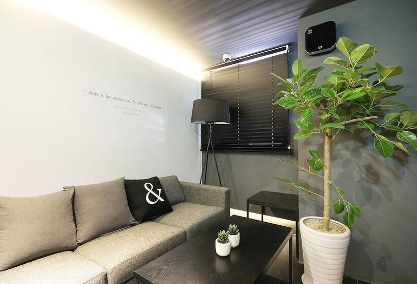 Motel Yaja Busan Sasang Terminal