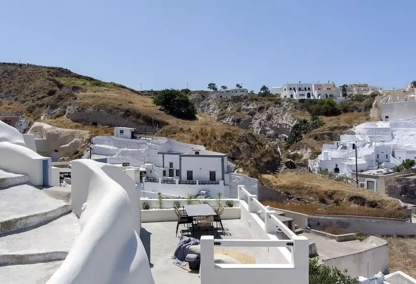 Majatalo Acave Santorini Suites
