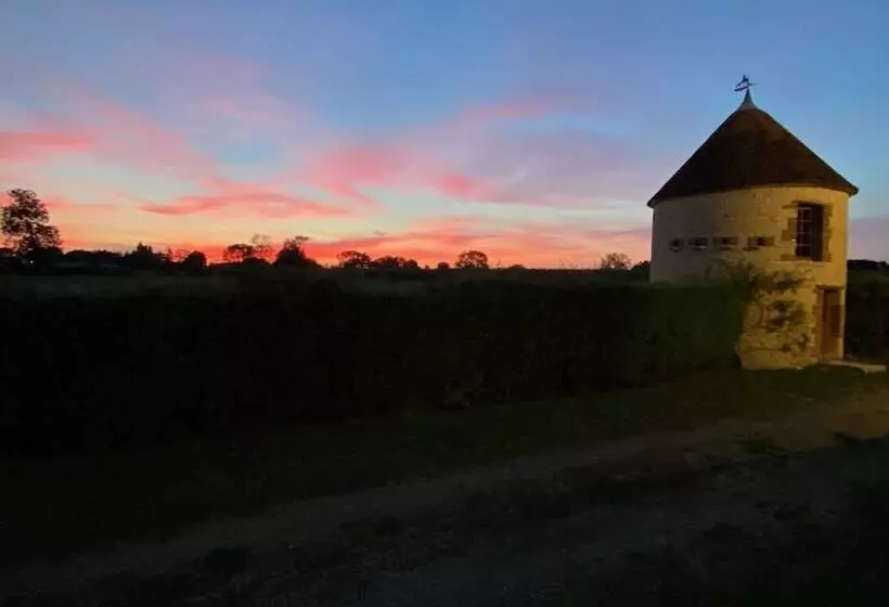 Majatalo Domaine De Prestal