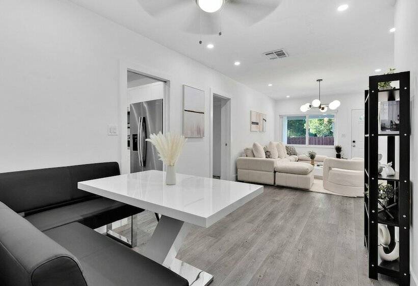 펜션 Superior Design District 3bd Home