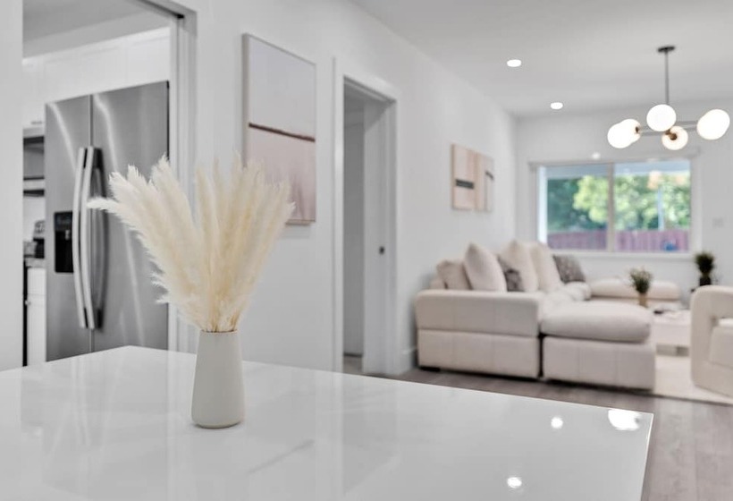 펜션 Superior Design District 3bd Home