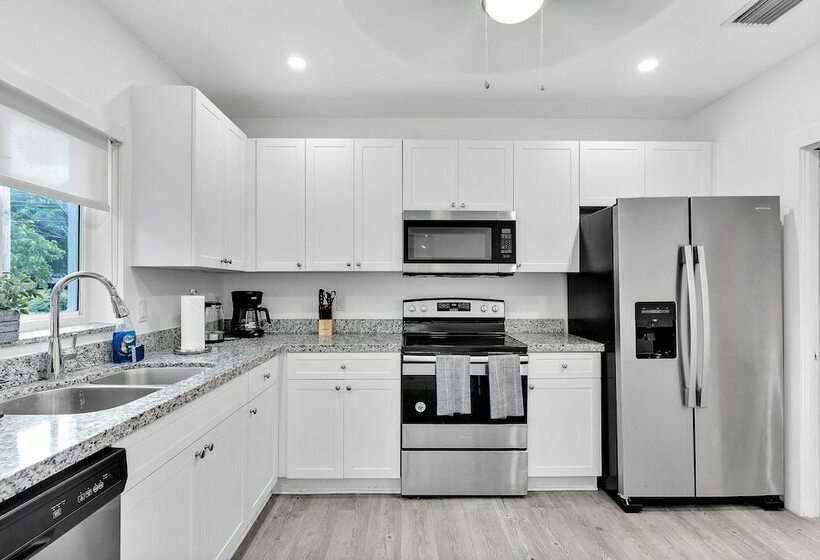 펜션 Superior Design District 3bd Home