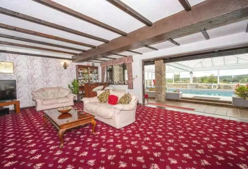 Residenssi Luxury Farm House With Swimming Pool Eurovision 23